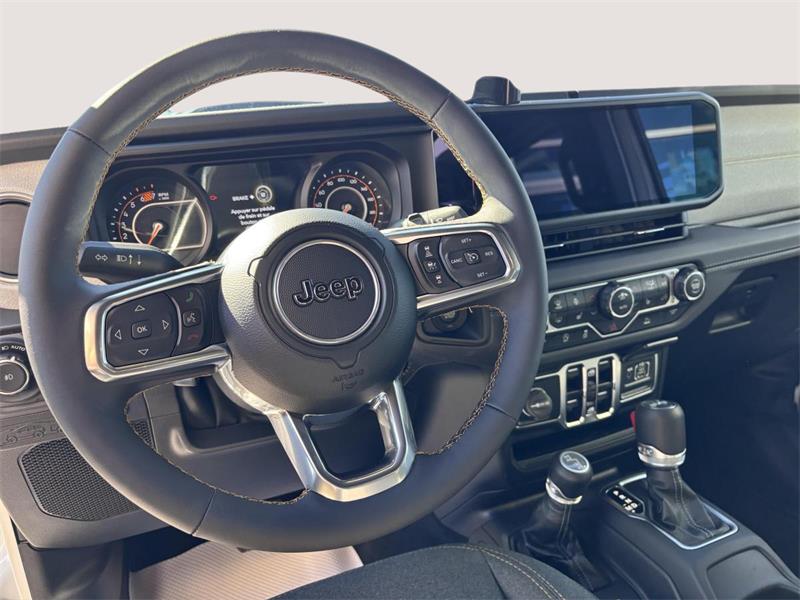 jeep Wrangler 2025 - 13