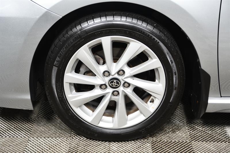toyota Camry 2022 - 9