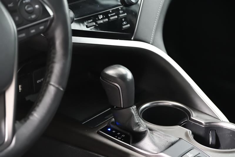 toyota Camry 2022 - 12