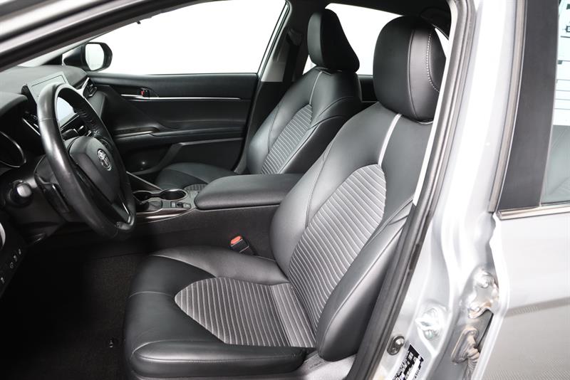 toyota Camry 2022 - 15