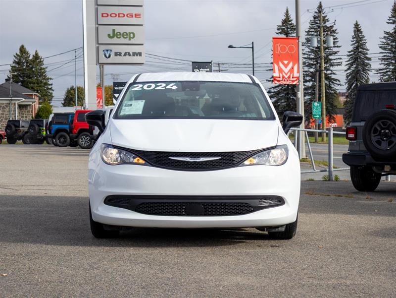 chrysler Grand Caravan 2024 - 3