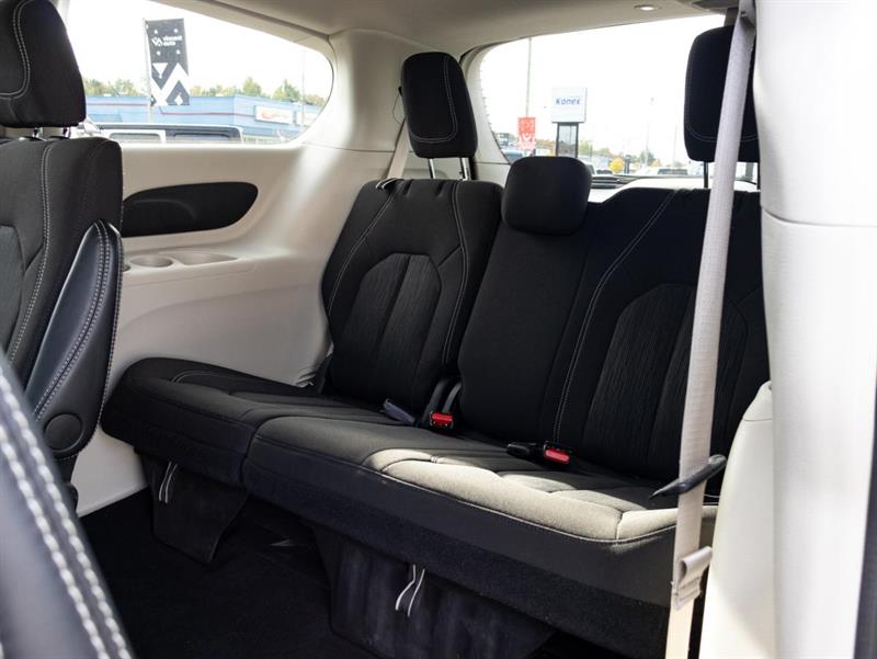 chrysler Grand Caravan 2024 - 26