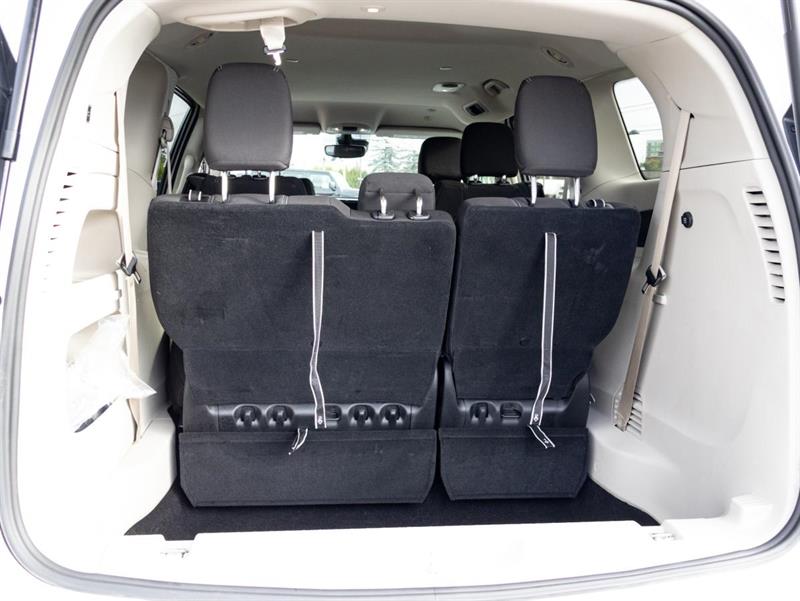 chrysler Grand Caravan 2024 - 27