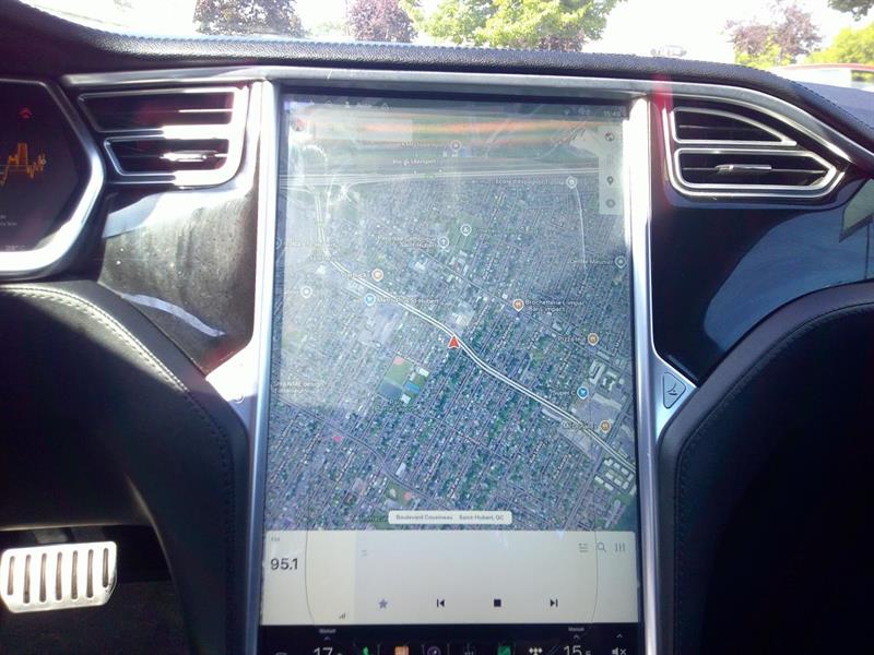tesla Model S 2013 - 11