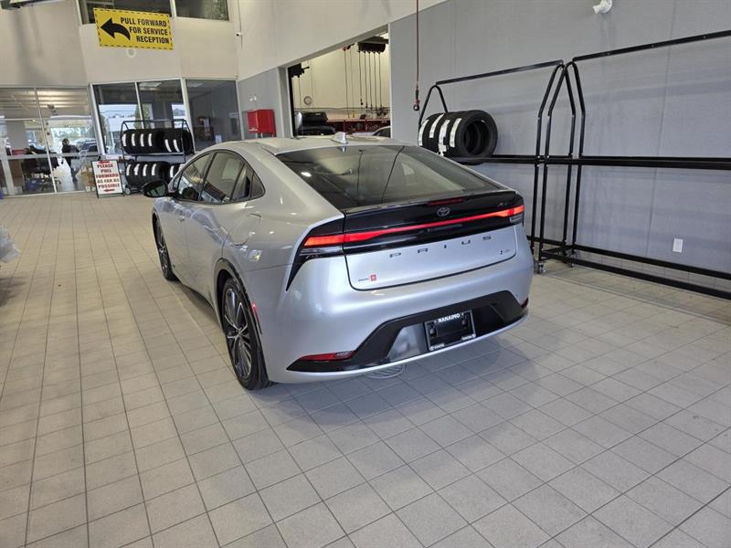 toyota Prius 2024 - 8