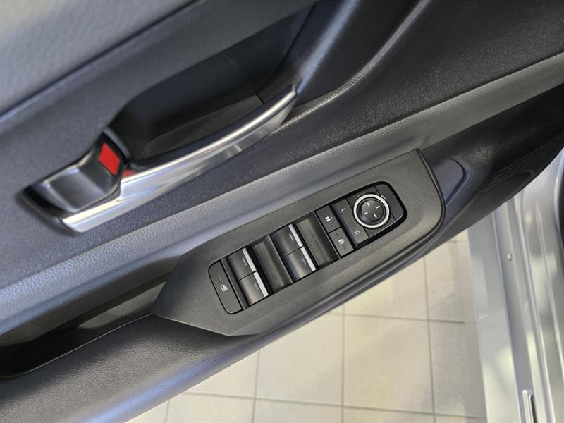 toyota Prius 2024 - 13