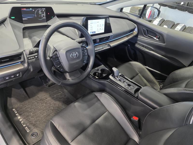 toyota Prius 2024 - 16