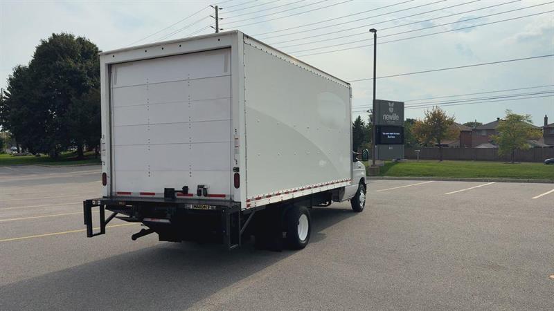 ford E-450 Cutaway 2021 - 3