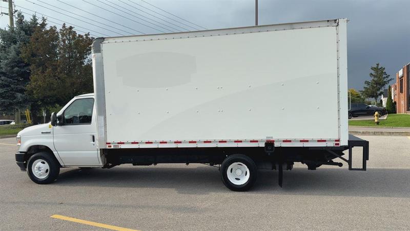 ford E-450 Cutaway 2021 - 7