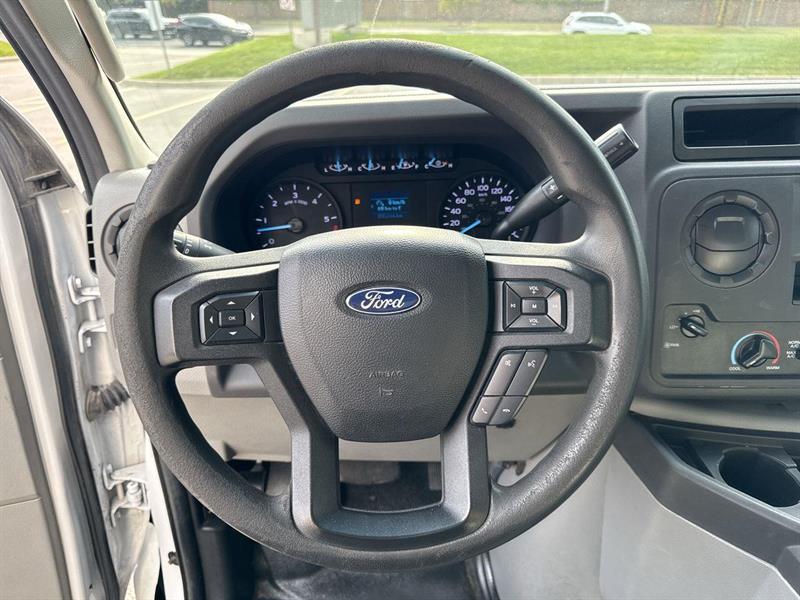 ford E-450 Cutaway 2021 - 13
