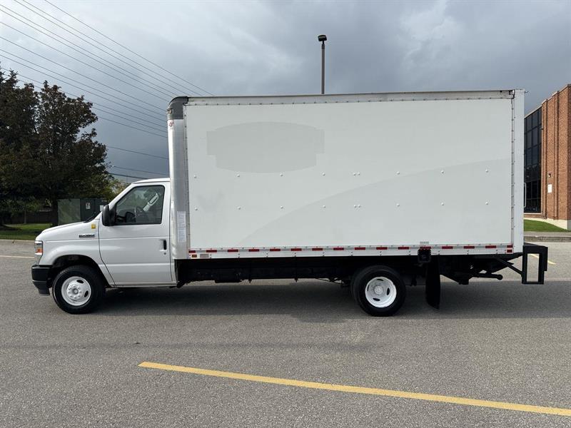 ford E-450 Cutaway 2021 - 22