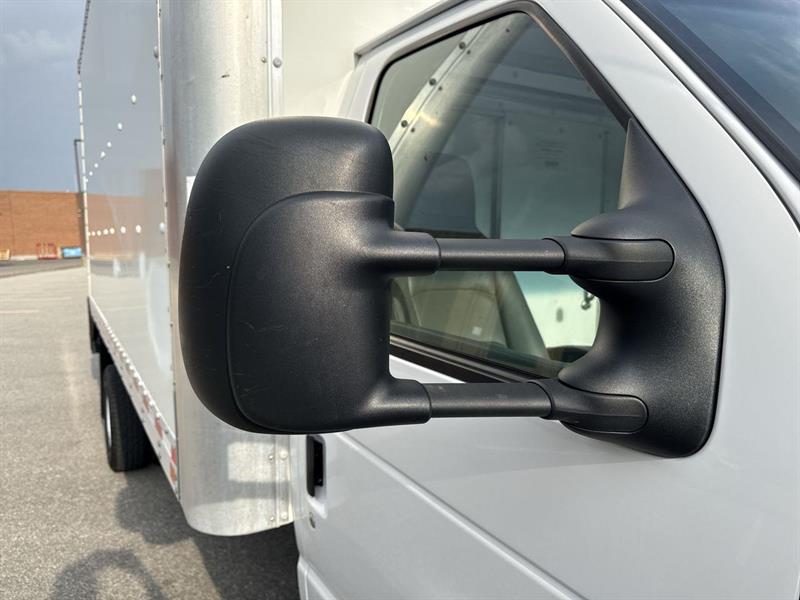 ford E-450 Cutaway 2021 - 27