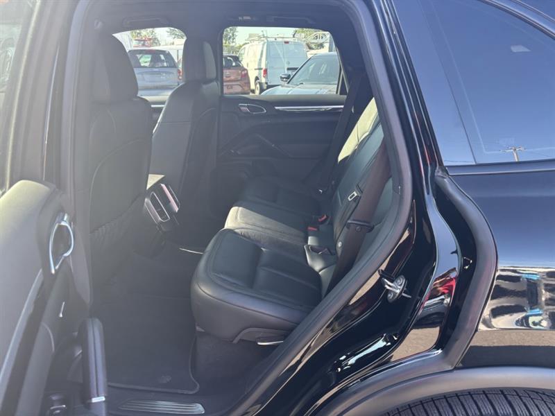 porsche Cayenne 2016 - 9