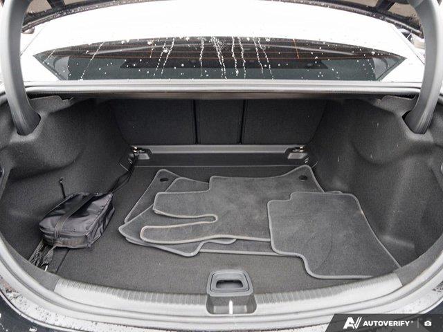 mercedes-benz C-Class 2023 - 11