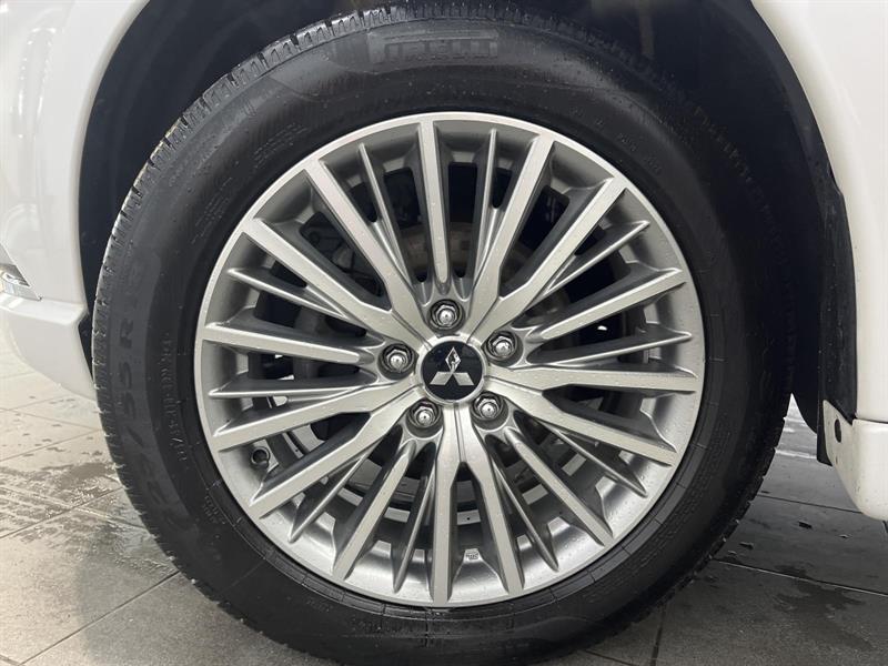 mitsubishi Outlander 2020 - 21