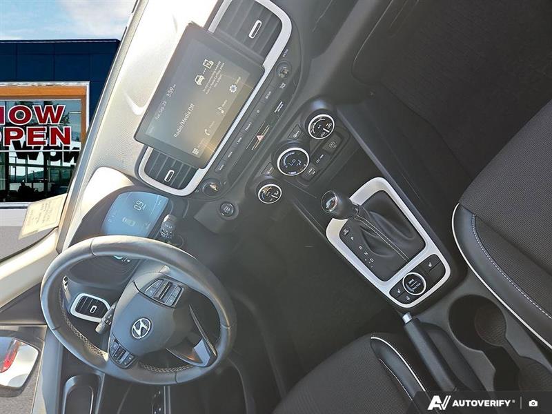 hyundai Venue 2023 - 18