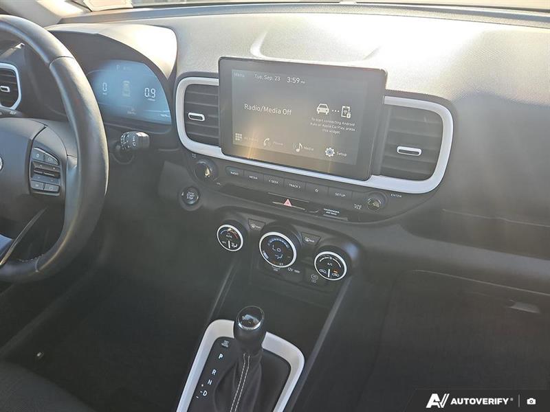 hyundai Venue 2023 - 19