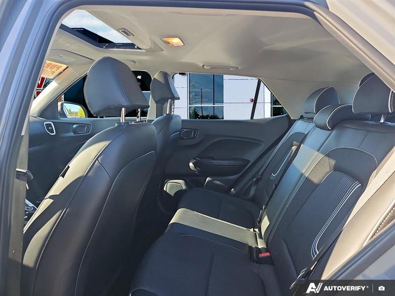 hyundai Venue 2023 - 23