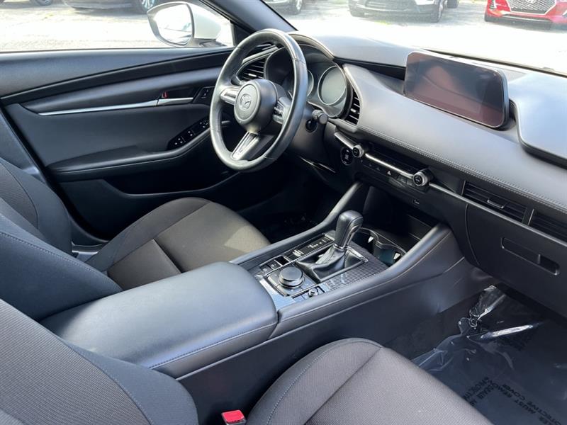 mazda Mazda3 Sport 2021 - 23