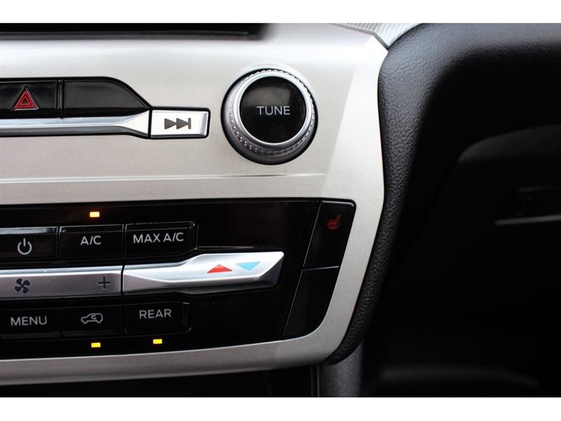 ford Explorer 2022 - 29