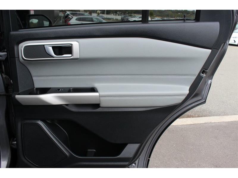 ford Explorer 2022 - 52