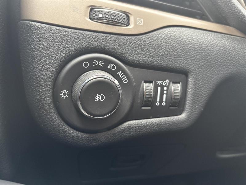 jeep Cherokee 2016 - 11