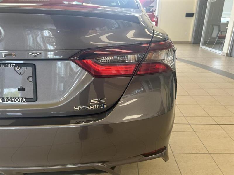 toyota Camry Hybrid 2023 - 10