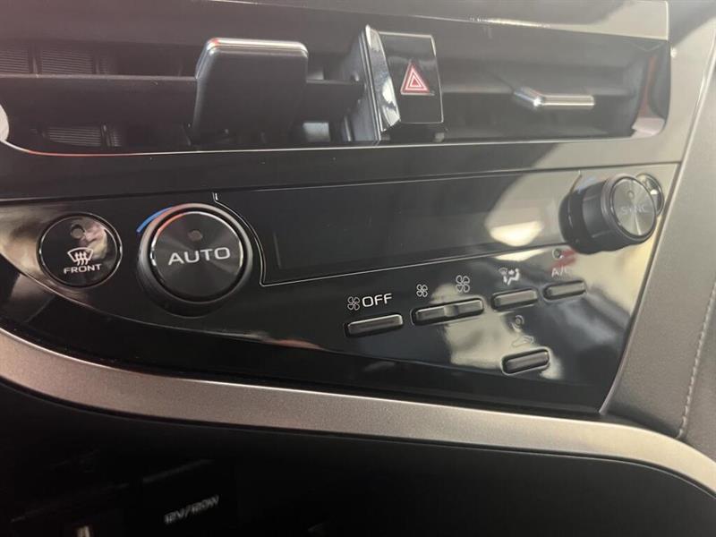 toyota Camry Hybrid 2023 - 13