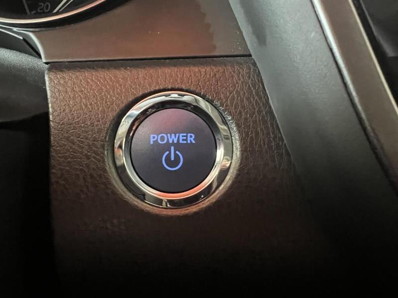 toyota Camry Hybrid 2023 - 16