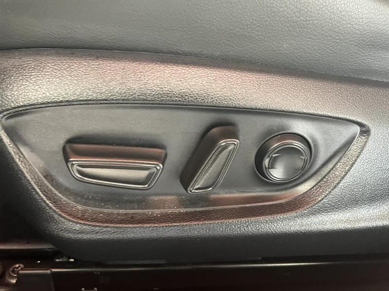 toyota Camry Hybrid 2023 - 19