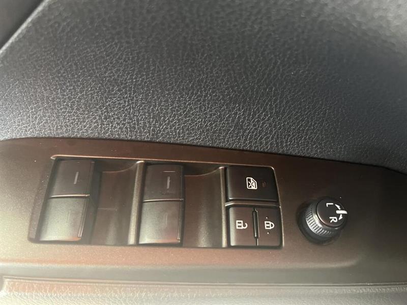 toyota Camry Hybrid 2023 - 20