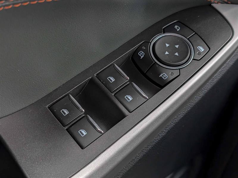 ford Explorer 2024 - 24