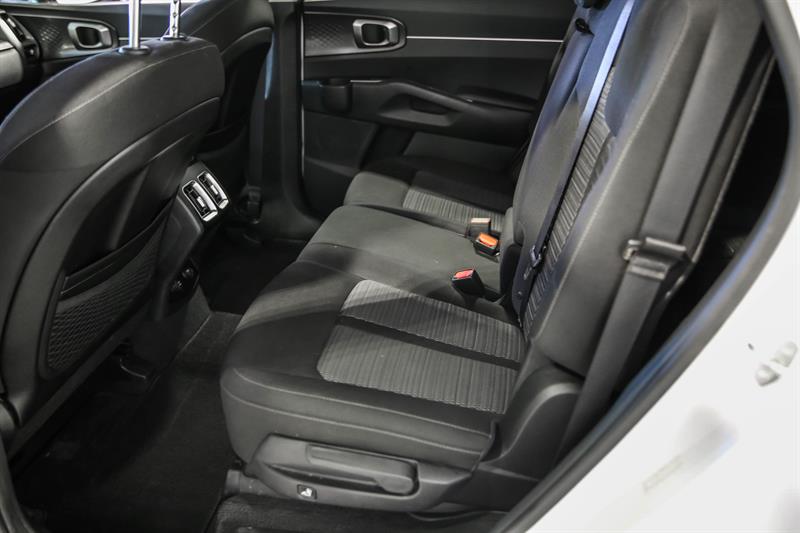 kia Sorento 2023 - 18