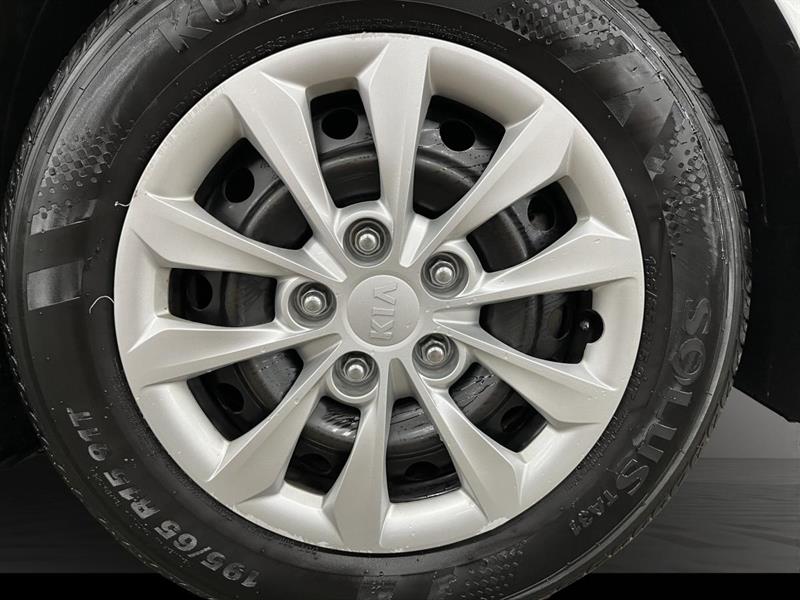 kia Forte 2021 - 15