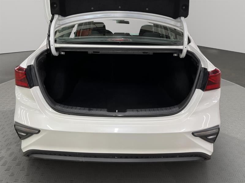 kia Forte 2021 - 20