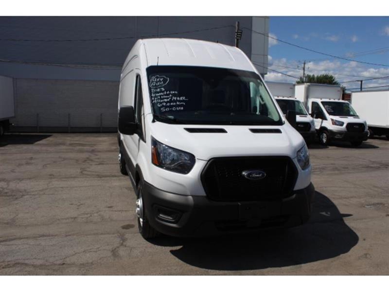 ford Transit Cargo Van 2023 - 11