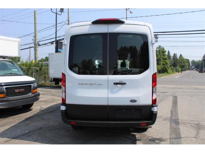 ford Transit Cargo Van 2022 - 6