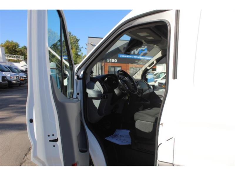 ford Transit fourgon utilitaire 2017 - 22