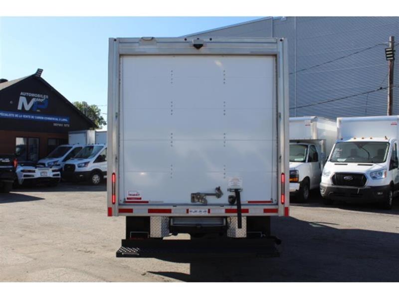 chevrolet Express 3500 2024 - 13