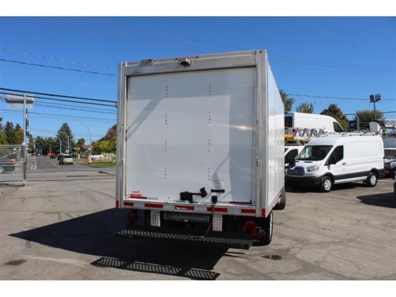 ford Transit fourgon utilitaire 2023 - 18