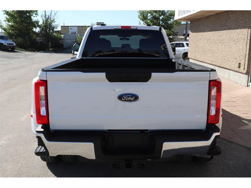 ford F-350 2024 - 25