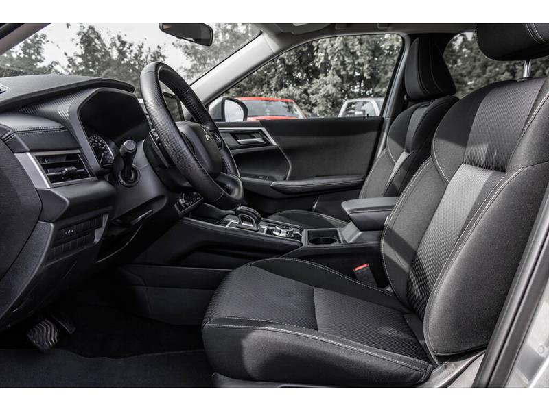 mitsubishi Outlander 2024 - 14