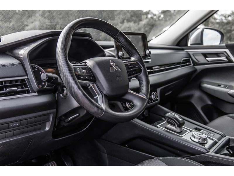 mitsubishi Outlander 2024 - 15