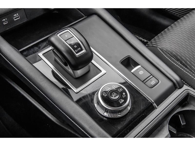 mitsubishi Outlander 2024 - 27