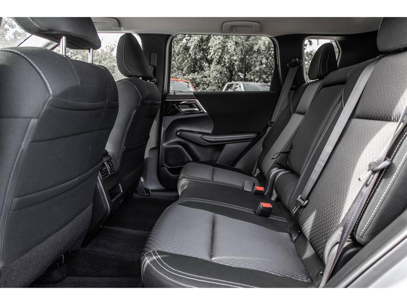 mitsubishi Outlander 2024 - 30