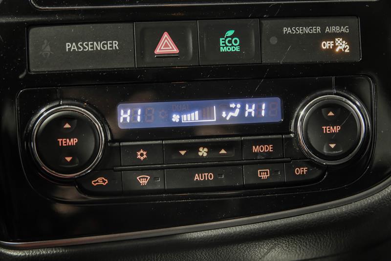 mitsubishi Outlander 2018 - 23