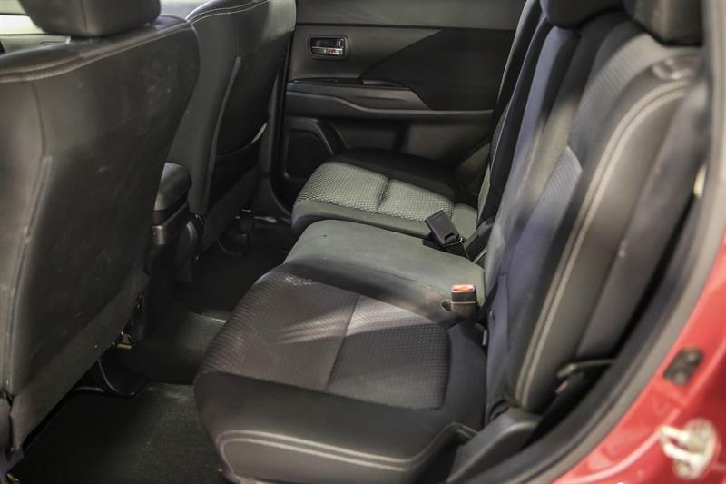 mitsubishi Outlander 2018 - 25