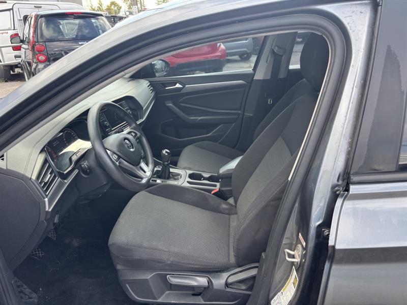 volkswagen Jetta 2019 - 10