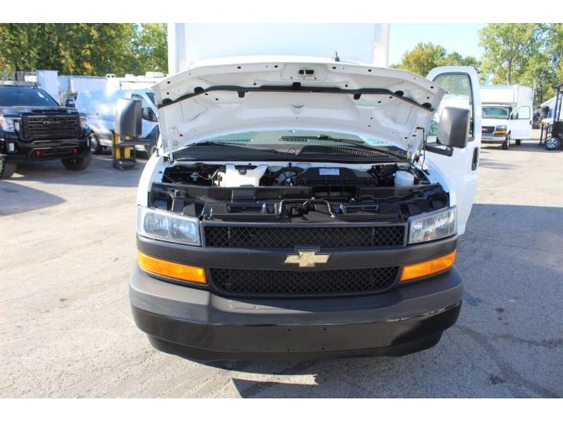 chevrolet Express 2022 - 12