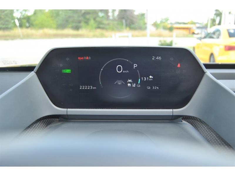 2023 Subaru Solterra - Image 16